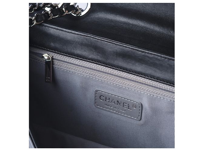 Borsa a flap in vernice Chanel Nero - vista 12