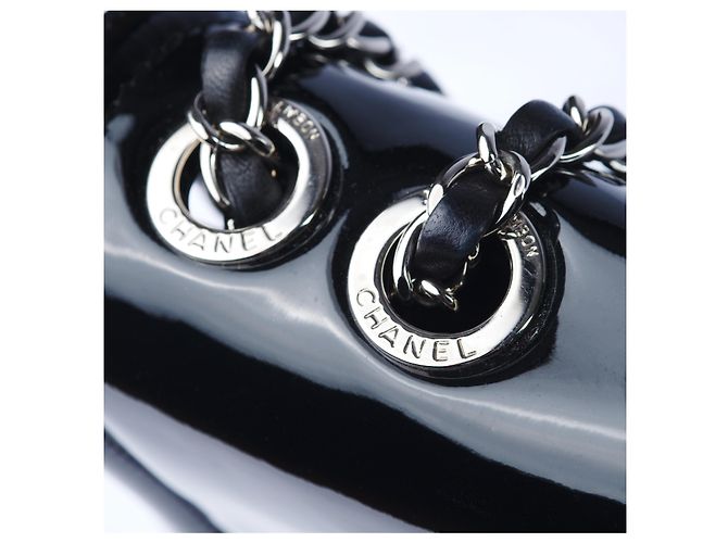 Borsa a flap in vernice Chanel Nero - vista 6