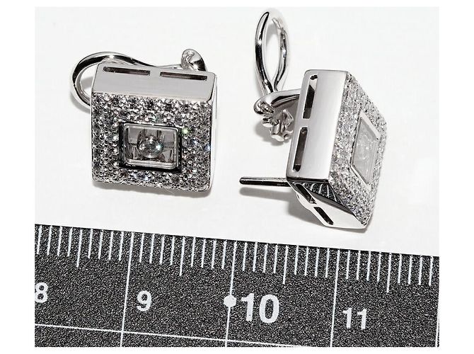 Orecchini Chopard K18WG Happy Diamonds 84/2618-20 Argento - vista 4