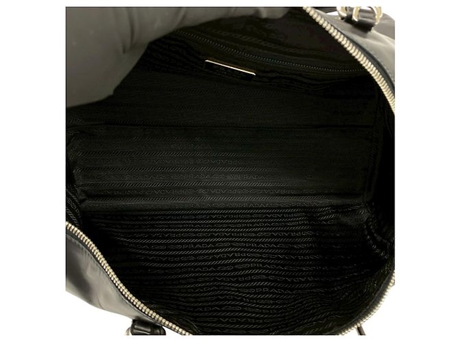 Borsa a spalla 2 in 1 in pelle nera Prada Nero - vista 9
