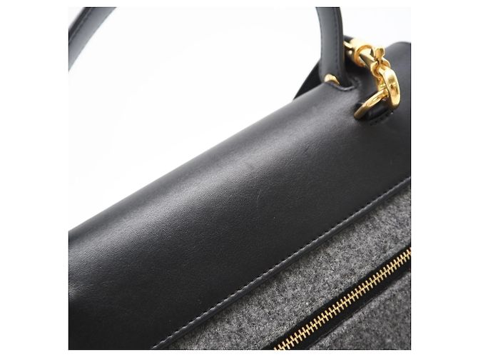 Belt Bag Céline Borsa a Cintura in Pelle Feltro CELINE Micro - Borsa a Mano 2 in 1 Marrone Nero - vista 12