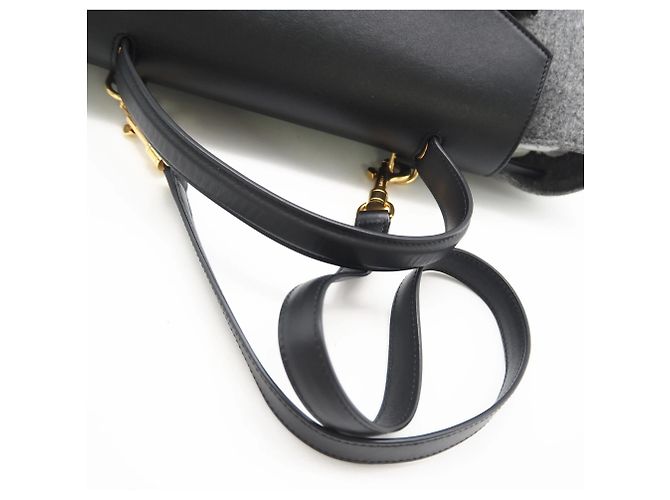Belt Bag Céline Borsa a Cintura in Pelle Feltro CELINE Micro - Borsa a Mano 2 in 1 Marrone Nero - vista 13