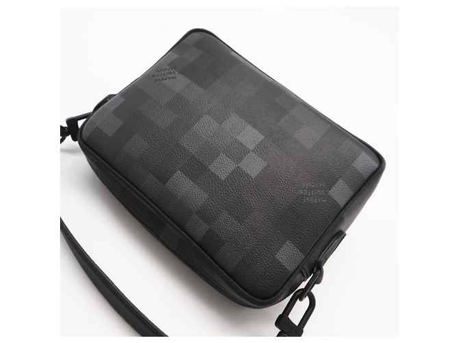 Borsa a spalla Nile Damouflage di Louis Vuitton Marrone Nero - vista 2