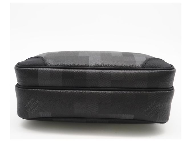 Borsa a spalla Nile Damouflage di Louis Vuitton Marrone Nero - vista 8