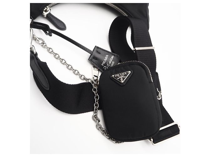 Borsa a Spalla Prada Re-Edition 2005 in Pelle Saffiano Nero - vista 4