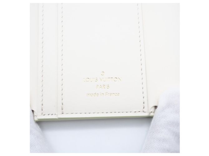 Cartera Capucines XS en Taurillon Louis Vuitton Blanco Verde - vista 14