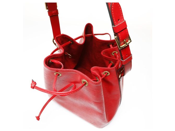 Noe Bolso de Hombro Petit Noé Epi Louis Vuitton Roja - vista 10