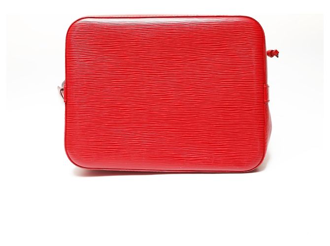 Noe Bolso de Hombro Petit Noé Epi Louis Vuitton Roja - vista 7