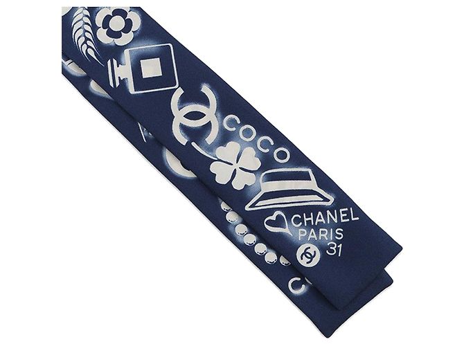Chanel Banda de Seda con Estampado de Charms CC Azul - vista 7