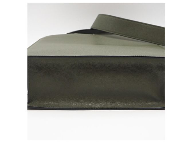 Borsa a Spalla Boxy Military in Pelle di Vitello Morbida 2 Vie Valextra Cachi - vista 5