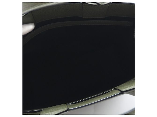 Borsa a Spalla Boxy Military in Pelle di Vitello Morbida 2 Vie Valextra Cachi - vista 8