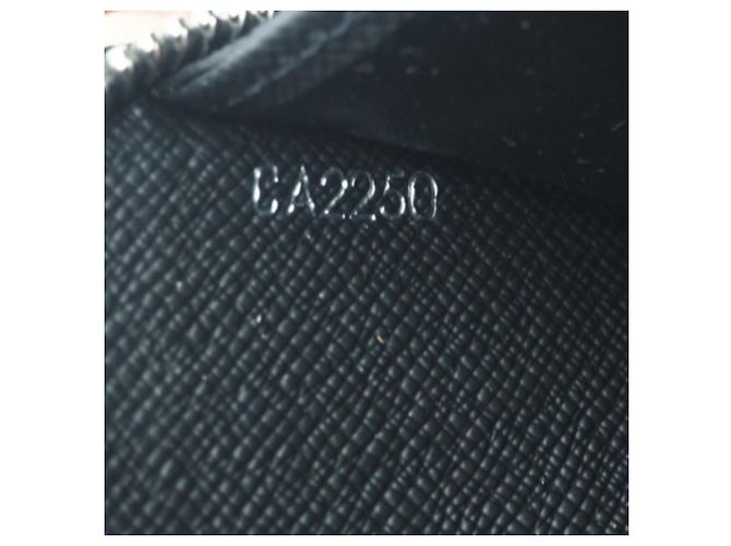 Portafoglio Lungo Zippy Dragonne Taiga Louis Vuitton Nero - vista 14