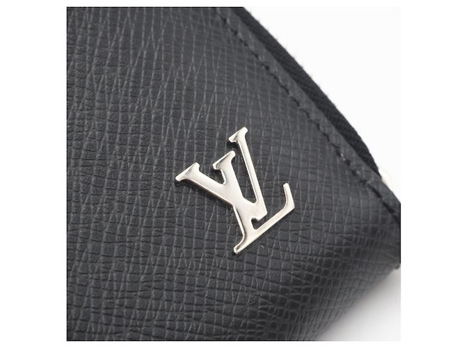 Portafoglio Lungo Zippy Dragonne Taiga Louis Vuitton Nero - vista 9