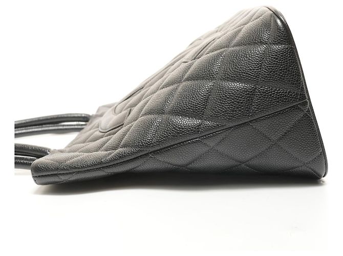 Timeless Borsa Tote Reissue Chanel in pelle di vitello grana nera Nero - vista 3