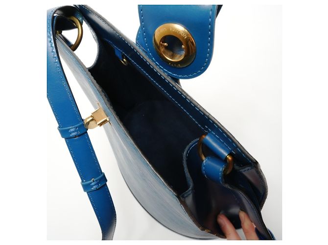 Borsa a Spalla Cluny Epi Louis Vuitton Blu - vista 12