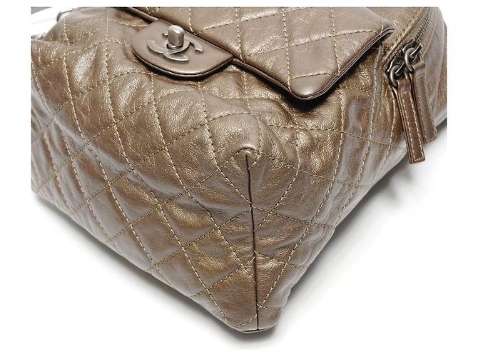 Chanel Lammnappa Matelassé Rucksack in Khaki - Ansicht 6