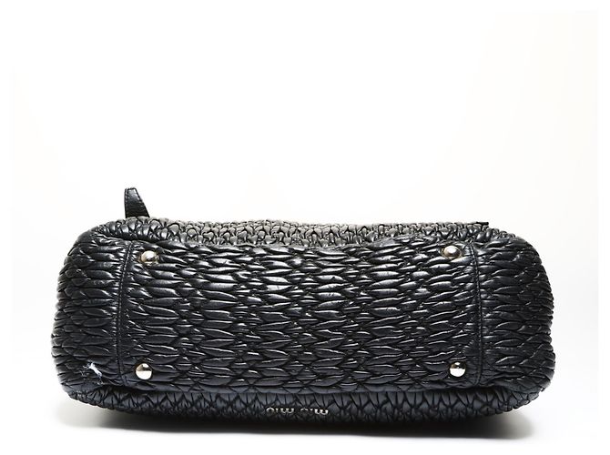 Borsa a Spalla Matelassé Miu Miu in Nero - vista 7