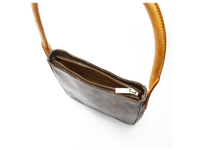 Borsa a Spalla Louis Vuitton Monogram Looping MM Marrone - vista 11