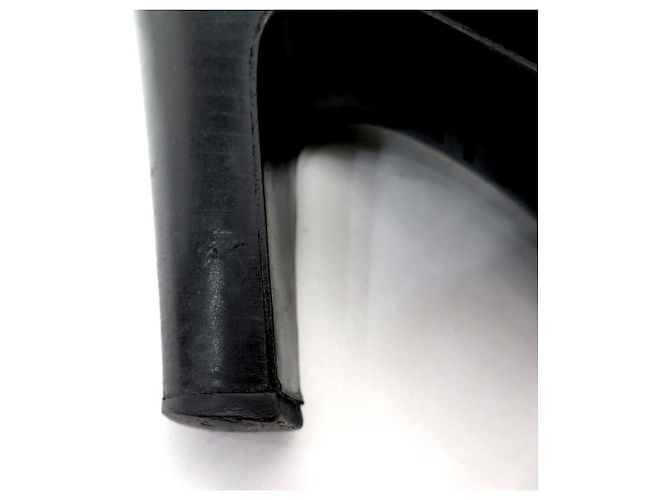 Hermès HERMES CHAINE 36 SCHWARZE SAMT-PUMPS - Ansicht 12