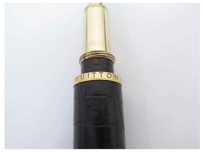 PLUMA LOUIS VUITTON CARGO N73260 EN CUERO DE COCODRILO MARRÓN Castaño - vista 7