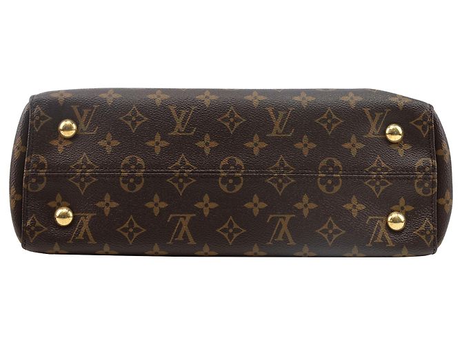 Louis Vuitton Venus Monogram Top Handle Bag in Brown Coated Canvas Red - view 4