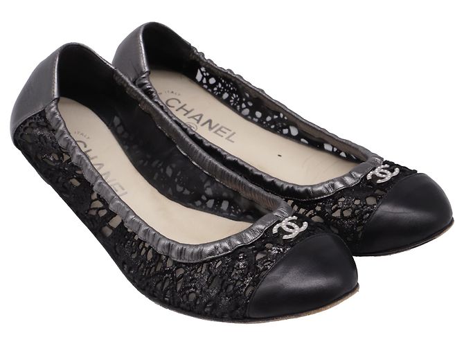 Timeless  Chanel Lace-Accent CC Cap Toe Ballet Flats in Black Leather - view 3