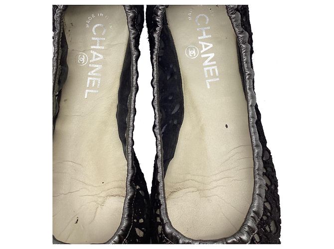 Timeless  Chanel Lace-Accent CC Cap Toe Ballet Flats in Black Leather - view 9