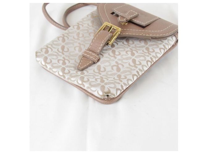 Sac à épaule mini Anagram Repeat de Loewe Beige - vue 5