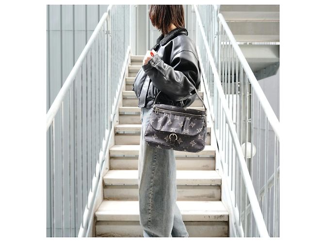 Céline Bolso de Hombro de Denim Macadam de Celine Azul marino - vista 13