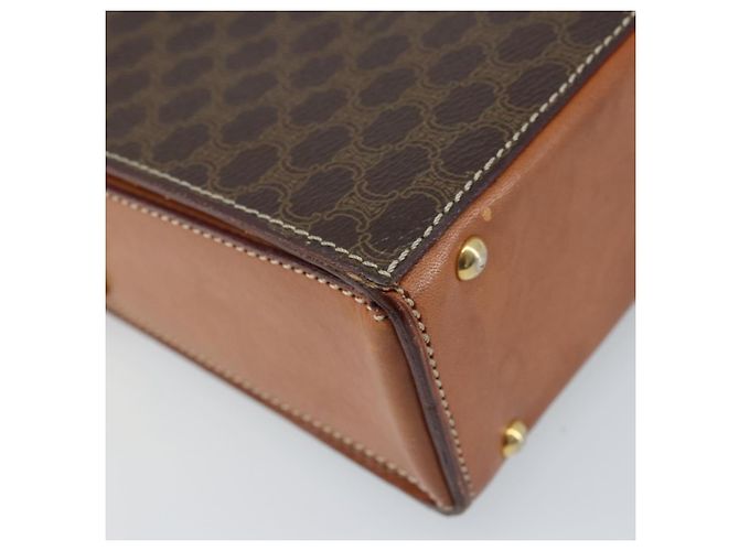 Céline Borsa a Spalla in Tela Macadam CELINE in Pelle PVC Marrone Oro Auth BSZ507 D'oro - vista 16