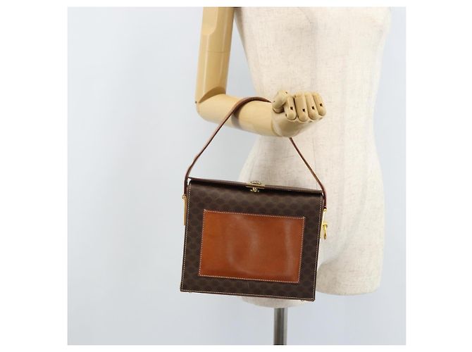 Céline Borsa a Spalla in Tela Macadam CELINE in Pelle PVC Marrone Oro Auth BSZ507 D'oro - vista 24