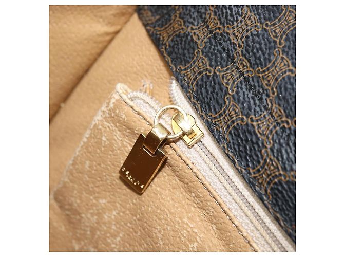 Céline Borsa a mano in tela Macadam CELINE in pelle PVC nera e oro Auth LNZ872A Nero D'oro - view 20