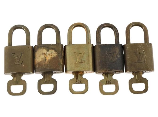 LOUIS VUITTON Set di 5 Lucchetti in metallo Oro LV Auth 173286 D'oro - vista 2
