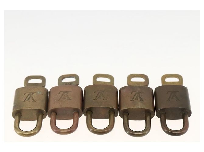 LOUIS VUITTON Ensemble de 5 Cadenas en métal Doré LV Auth 173285 - vue 4