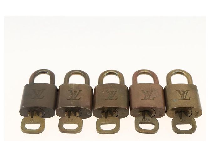LOUIS VUITTON Ensemble de 5 Cadenas en métal Doré LV Auth 173285 - vue 5