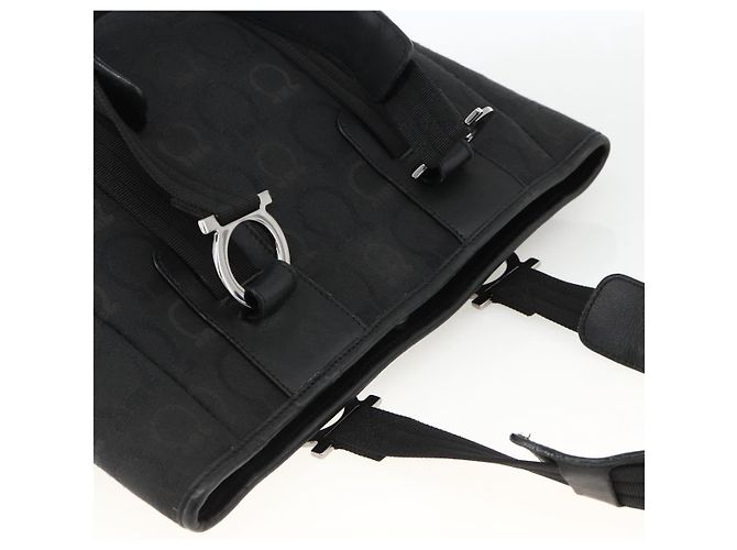 Borsa tote Gancini in tela nera e argento Salvatore Ferragamo Auth ka3385 Nero - vista 6