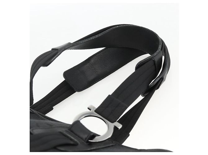 Borsa tote Gancini in tela nera e argento Salvatore Ferragamo Auth ka3385 Nero - vista 8