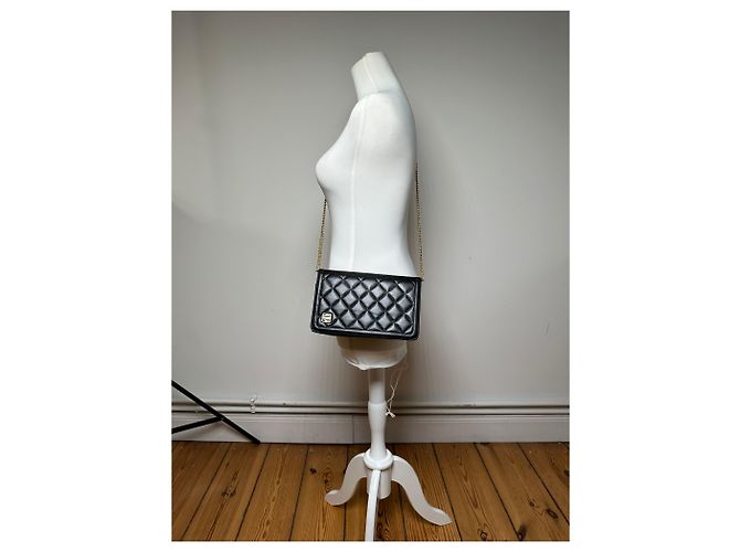 Vintage Givenchy 4G Ledertasche Schwarz - Ansicht 14