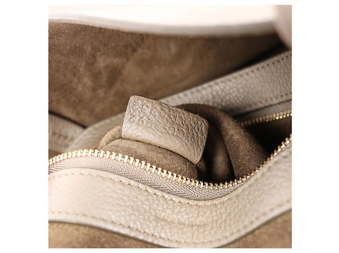 Céline Bolsa de Ombro Pequena em Couro Celine Cabas Phantom na Cor Taupe - vista 11