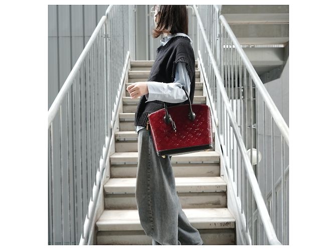 Borsa Lockit PM Monogram Vernis Louis Vuitton Rosso - vista 14