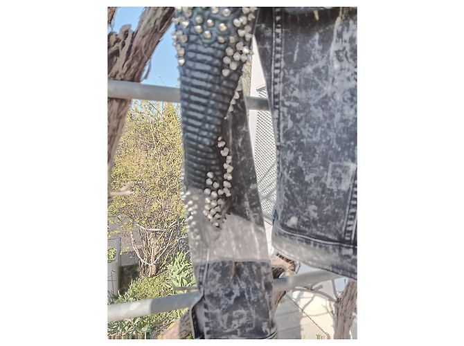 Philipp Plein Giacca di jeans con borchie e inserti in pelle sulle maniche Grigio - vista 3