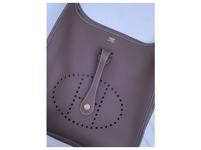 Borsa Hermès Evelyne III PM Taupe - vista 5