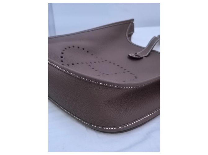 Borsa Hermès Evelyne III PM Taupe - vista 7
