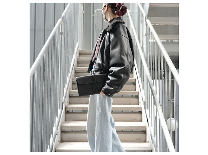 Clutch Hermès Jige Elan 29 in pelle Swift nera Nero - vista 11