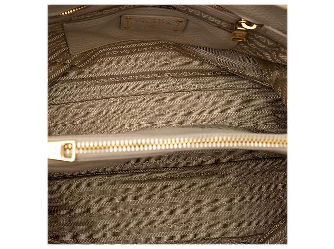 Prada Braune Vitello Daino Offene Umhängetasche Beige - Ansicht 4