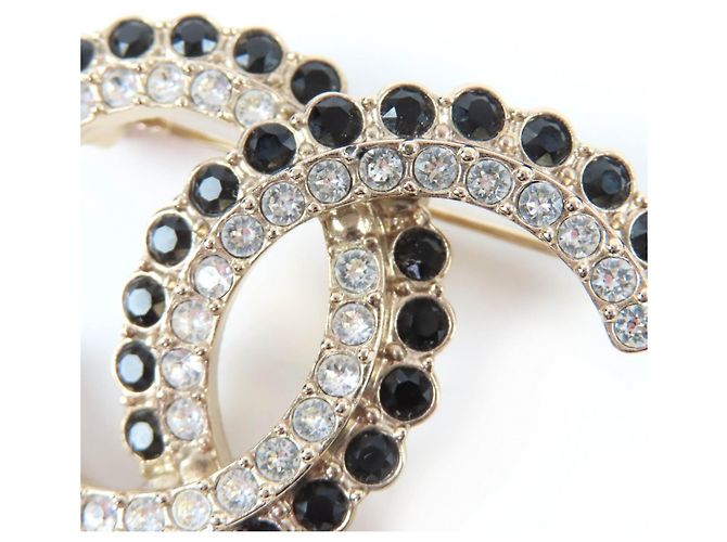 Spilla Coco Mark A22B di Chanel Nero D'oro - vista 6