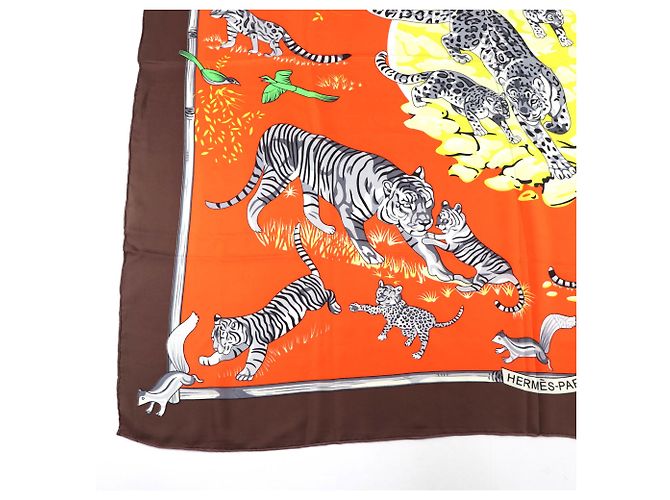 Foulard in seta Hermès Carré 140 Tendresse Feline Multicolore - vista 5
