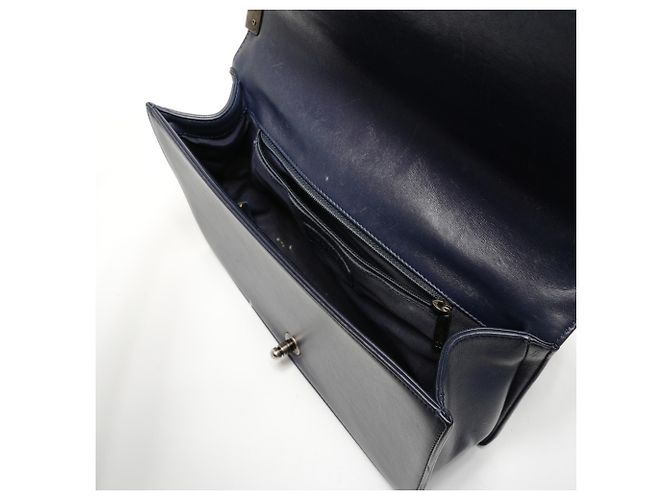Borsa a Spalla Chanel Boy in Pelle di Agnello Blu Navy - vista 13