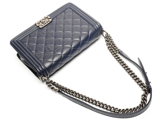 Borsa a Spalla Chanel Boy in Pelle di Agnello Blu Navy - vista 8