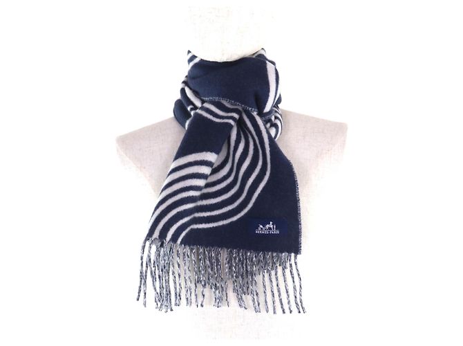 Stola in cashmere Casaque Vague di Hermès Bianco Blu navy - vista 4